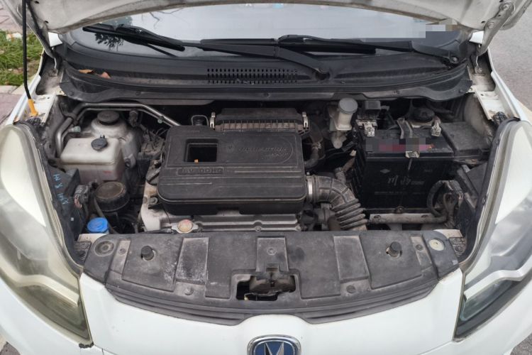 Used CHANGAN Benni 2015 1.4L IMT Luxury Model China IV Engine Bay