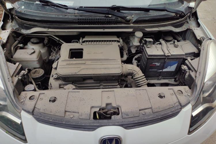 Used CHANGAN Benni 2015 1.4L IMT Luxury Model China V Standard Engine Bay