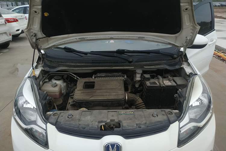 Used CHANGAN Benni 2015 1.4L IMT Luxury Version China IV Standard Engine Bay
