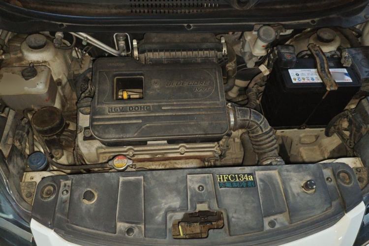 Used CHANGAN Benni 2015 1.4L Manual Luxury Model China V Standard Engine Bay