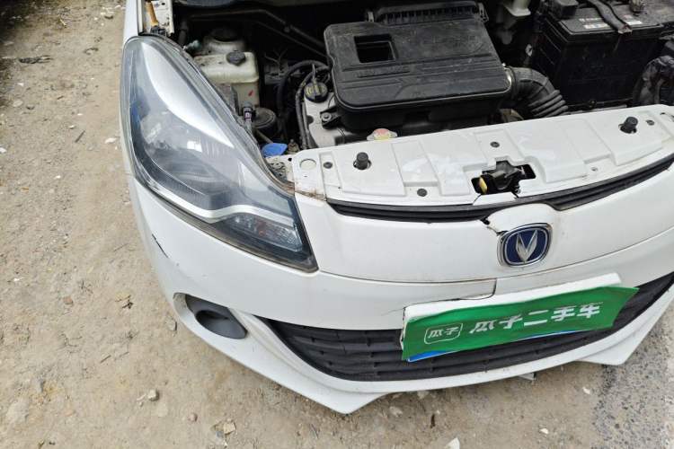 Used CHANGAN Benni 2015 1.4L Manual Luxury Model China V Standard Engine Bay Right