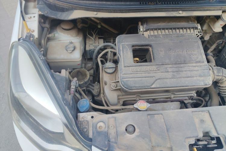 Used CHANGAN Benni 2015 1.4L Manual Luxury Model China V Standard Engine Bay Right