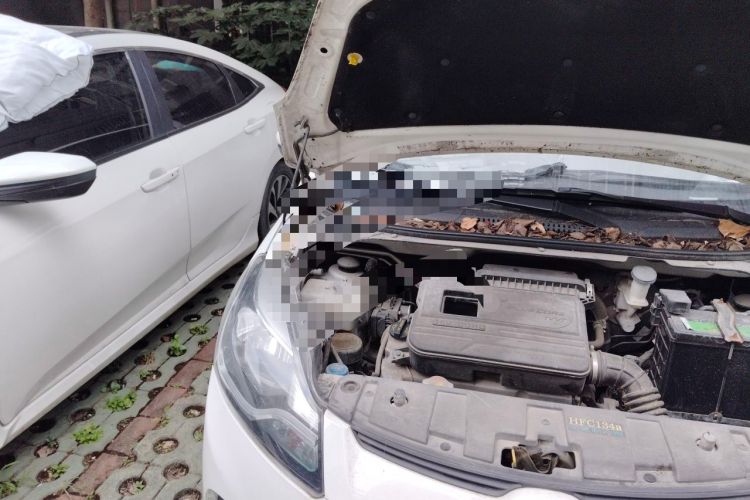 Used CHANGAN Benni 2015 1.4L IMT Prestige Model China V Standard Engine Bay Right