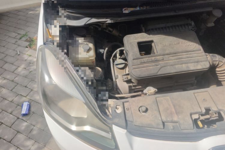 Used CHANGAN Benni 2015 1.4L Manual Luxury Model China V Standard Engine Bay Right