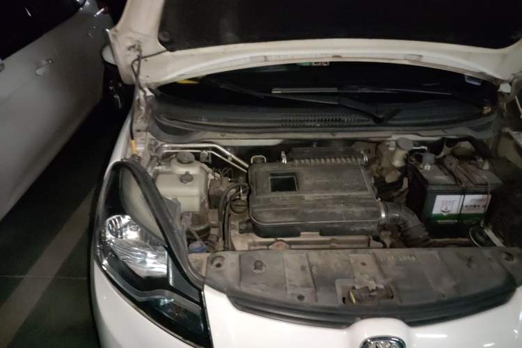 Used CHANGAN Benni 2015 1.4L IMT Luxury Model China IV Engine Bay Right