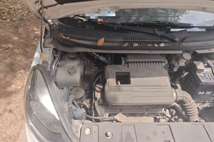 Used CHANGAN Benni 2015 1.4L Manual Luxury Model China V Standard Engine Bay Right