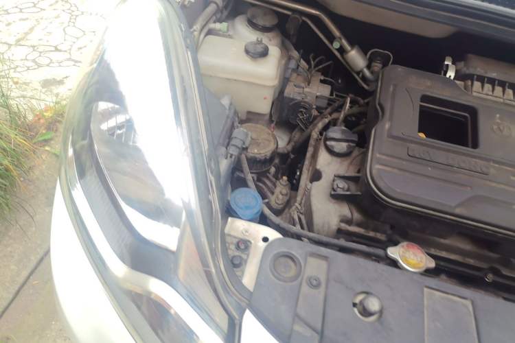 Used CHANGAN Benni 2015 1.4L IMT Sunroof Version China V Standard Engine Bay Right