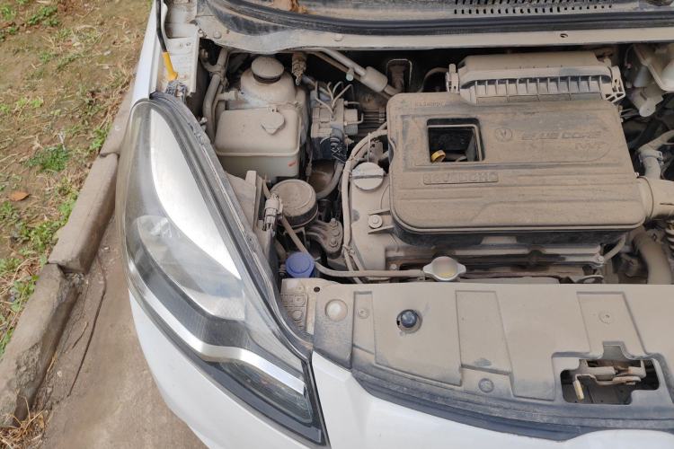 Used CHANGAN Benni 2015 1.4L Manual Luxury Model China V Standard Engine Bay Right