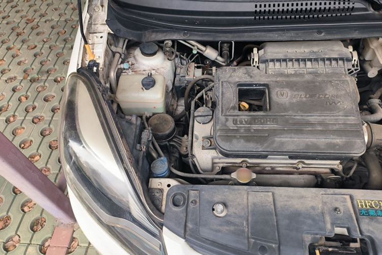 Used CHANGAN Benni 2015 1.4L IMT Luxury Model China V Standard Engine Bay Right