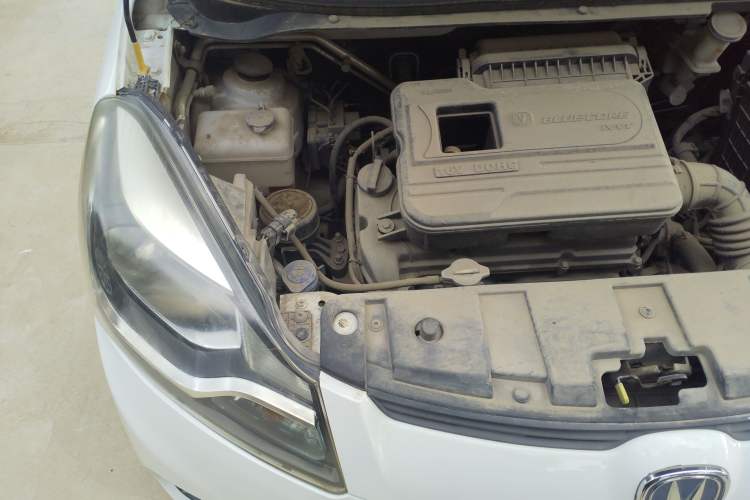 Used CHANGAN Benni 2015 1.4L IMT Prestige Model China V Standard Engine Bay Right