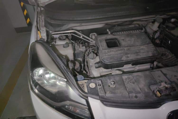 Used CHANGAN Benni 2015 1.4L IMT Sunroof Version China V Standard Engine Bay Right