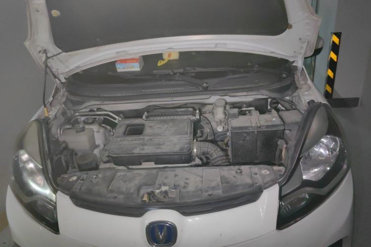 Used CHANGAN Benni 2015 1.4L IMT Sunroof Version China V Standard Engine Bay