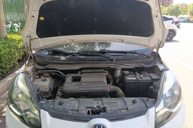Used CHANGAN Benni 2015 1.4L Manual Luxury Model China IV Standard Engine Bay