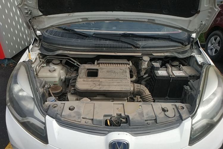 Used CHANGAN Benni 2015 1.4L Manual Luxury Model China V Standard Engine Bay