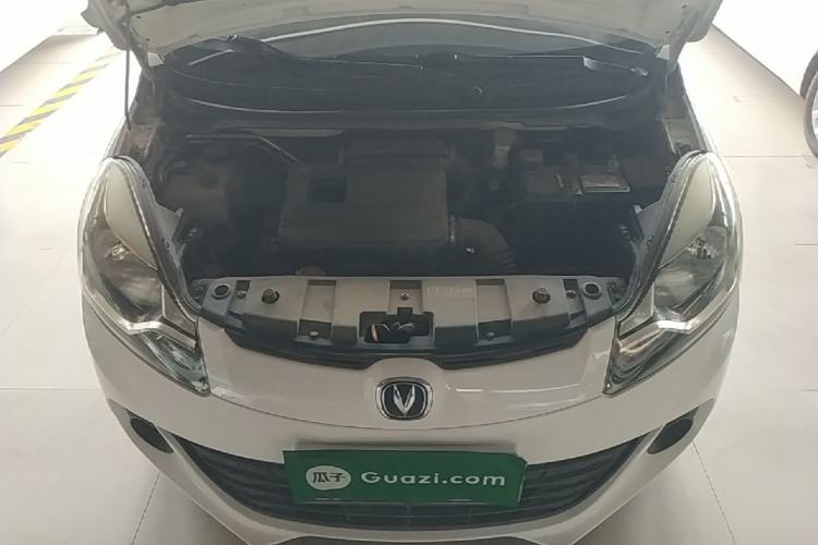 Used CHANGAN Benni 2015 1.4L IMT Luxury Model China V Standard Engine Bay