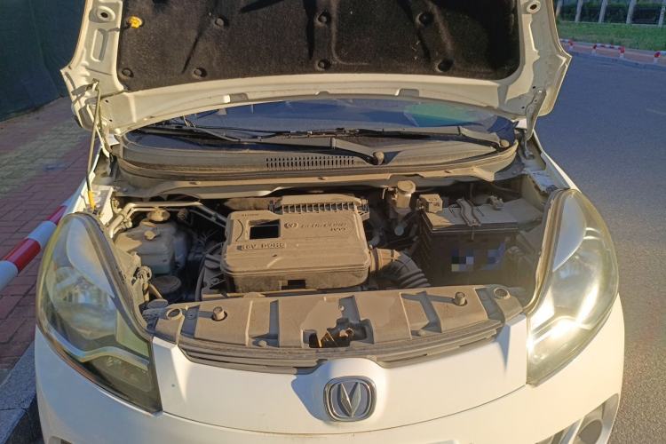 Used CHANGAN Benni 2015 1.4L Manual Luxury Model China IV Standard Engine Bay