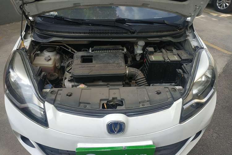 Used CHANGAN Benni 2015 1.4L IMT Luxury Model China V Standard Engine Bay