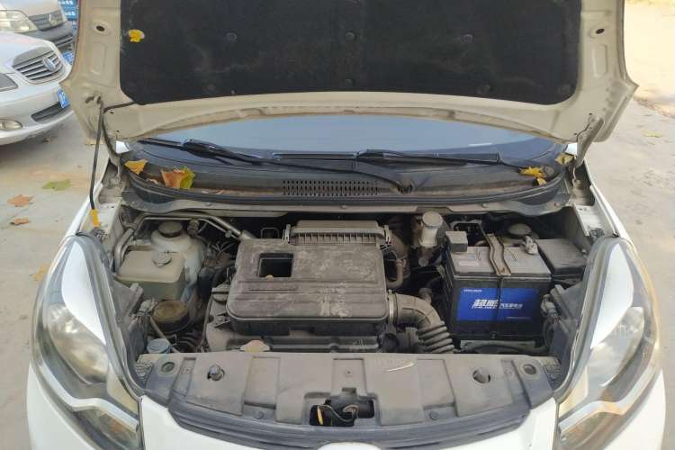 Used CHANGAN Benni 2015 1.4L IMT Luxury Model China IV Engine Bay