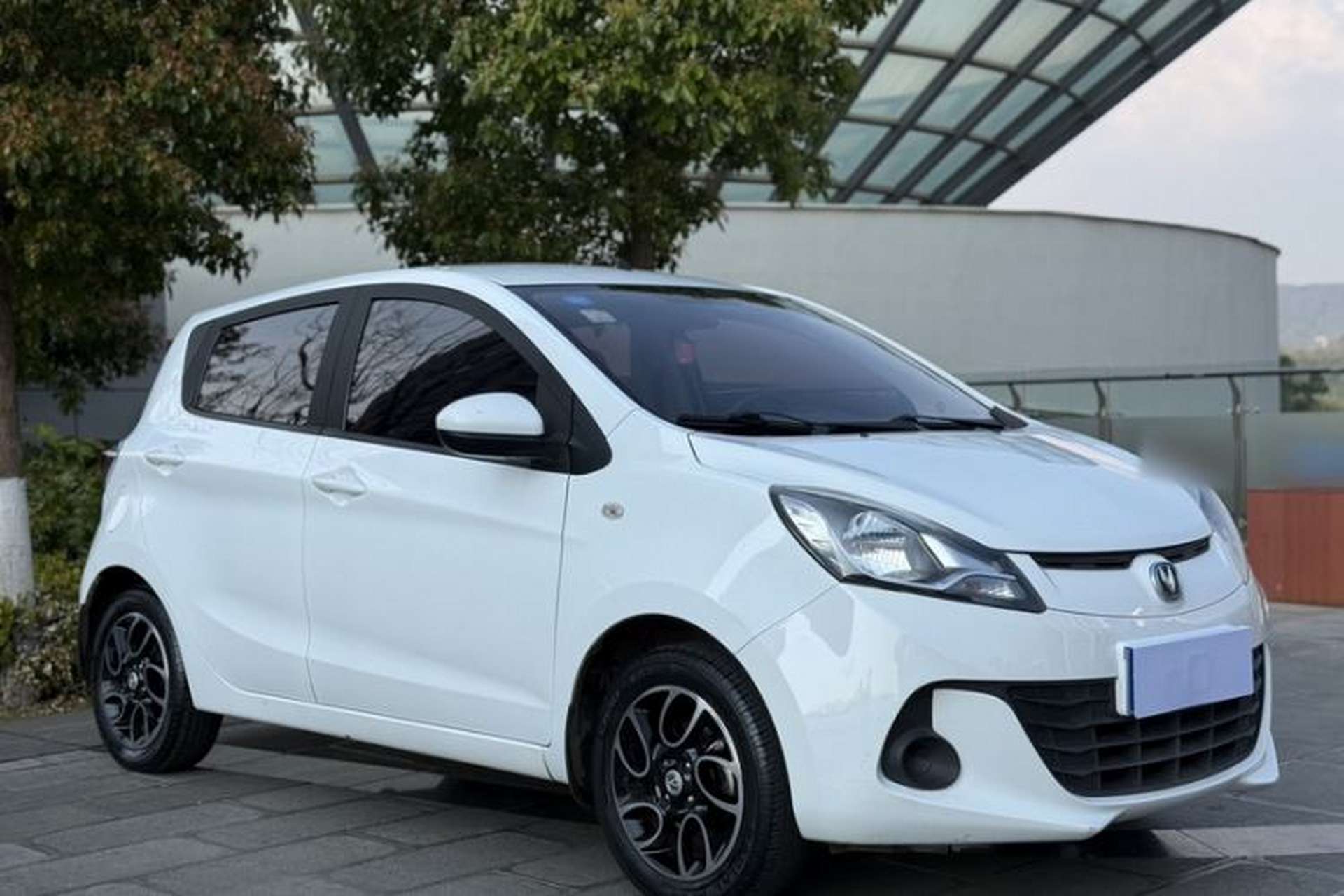 Used CHANGAN Benni 2015 1.4L IMT Luxury Model China V Standard Exterior 1