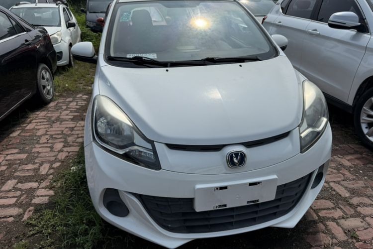 Used CHANGAN Benni 2015 1.4L IMT Luxury Model China V Standard Exterior 1