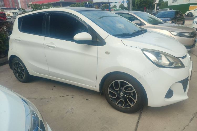 Used CHANGAN Benni 2015 1.4L IMT Sunroof Version China V Standard Exterior 2
