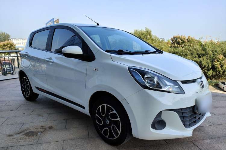 Used CHANGAN Benni 2015 1.4L IMT Luxury Model China V Standard Exterior 2
