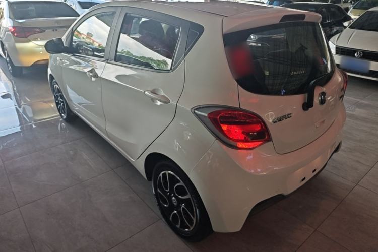 Used CHANGAN Benni 2015 1.4L IMT Prestige Model China V Standard Exterior 2