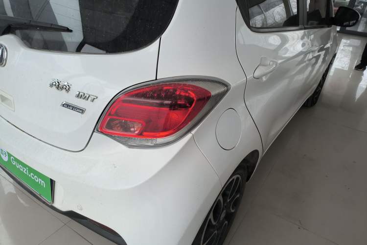 Used CHANGAN Benni 2015 1.4L IMT Prestige Model China V Standard Exterior 3