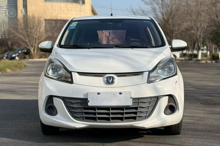 Used CHANGAN Benni 2015 1.4L IMT Luxury Model China V Standard Exterior 3