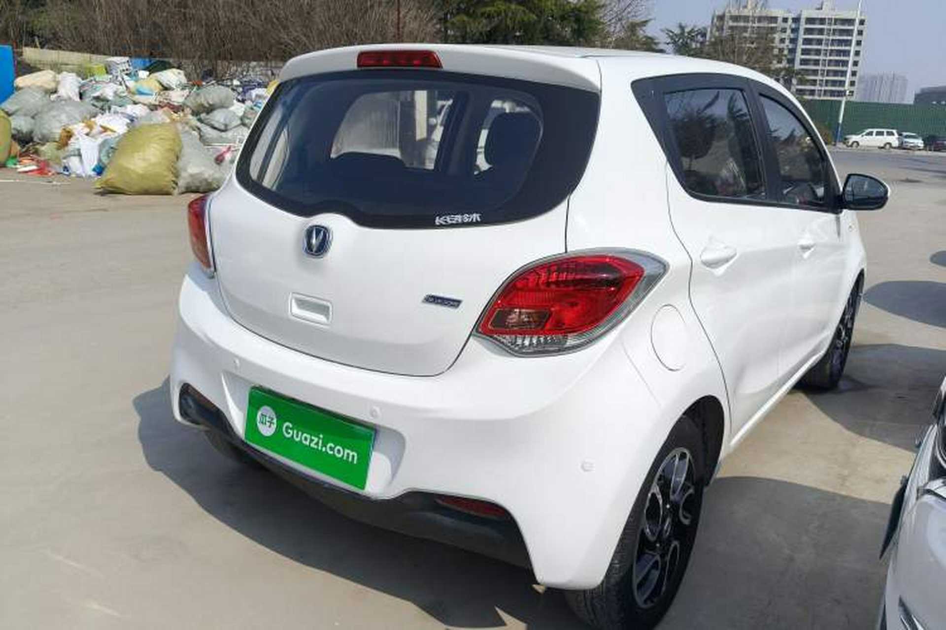 Used CHANGAN Benni 2015 1.4L IMT Luxury Model China V Standard Exterior 4