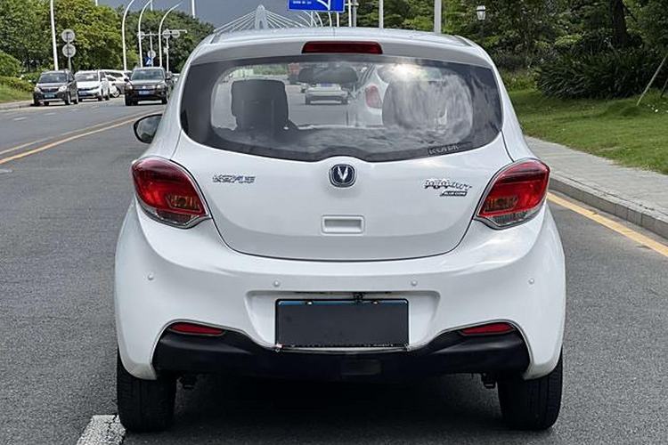 Used CHANGAN Benni 2015 1.4L IMT Luxury Model China V Standard Exterior 4