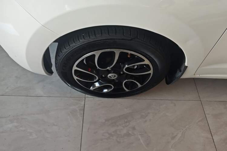 Used CHANGAN Benni 2015 1.4L IMT Prestige Model China V Standard Exterior 4