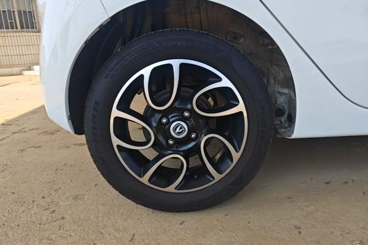 Used CHANGAN Benni 2015 1.4L IMT Prestige Model China V Standard Exterior 5