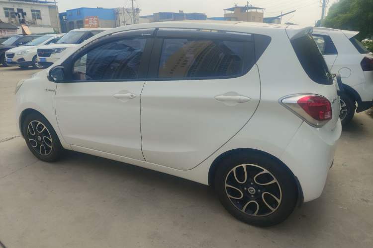 Used CHANGAN Benni 2015 1.4L IMT Sunroof Version China V Standard Exterior 5