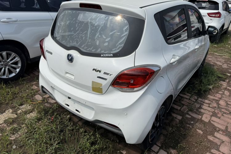 Used CHANGAN Benni 2015 1.4L IMT Luxury Model China V Standard Exterior 5