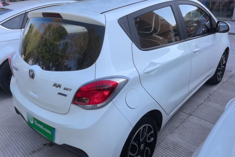Used CHANGAN Benni 2015 1.4L IMT Luxury Model China V Standard Exterior 5