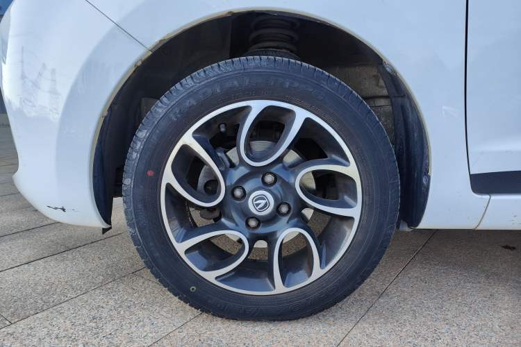 Used CHANGAN Benni 2015 1.4L IMT Luxury Model China V Standard Exterior 7