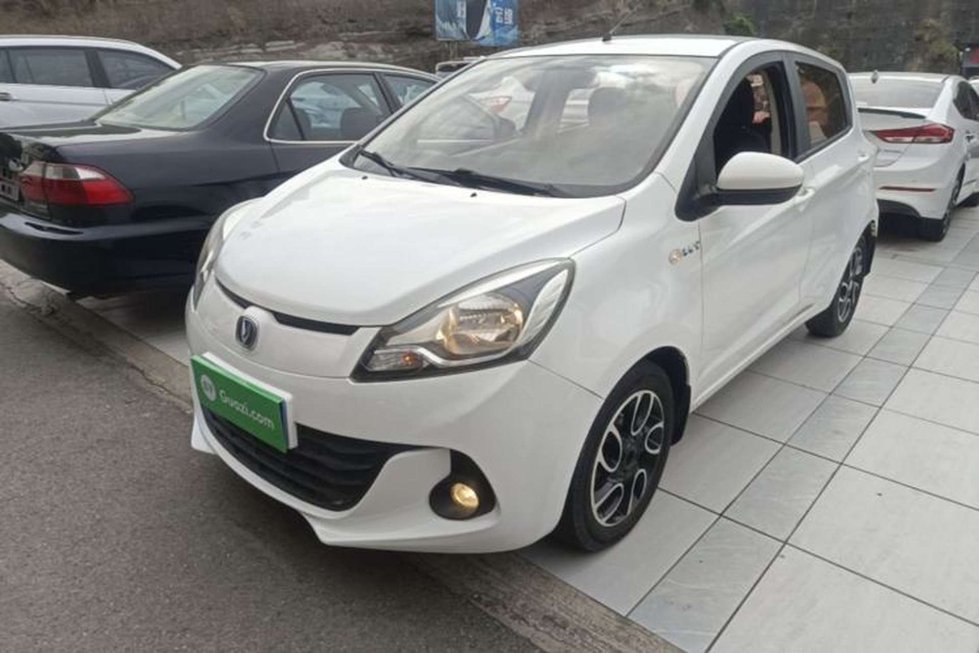 Used CHANGAN Benni 2015 1.4L IMT Luxury Model China IV Front Left 45 Deg