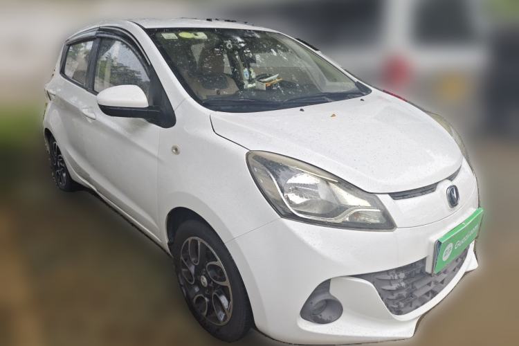 Used CHANGAN Benni 2015 1.4L IMT Luxury Model China IV Front Right 45 Deg