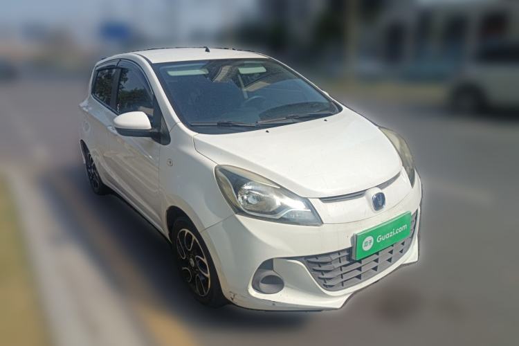 Used CHANGAN Benni 2015 1.4L IMT Luxury Model China V Standard Front Right 45 Deg