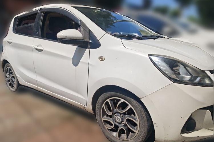 Used CHANGAN Benni 2015 1.4L Manual Luxury Model China V Standard Front Right 45 Deg