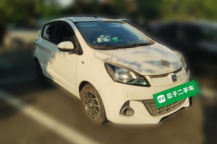 Used CHANGAN Benni 2015 1.4L IMT Luxury Model China V Standard Front Right 45 Deg