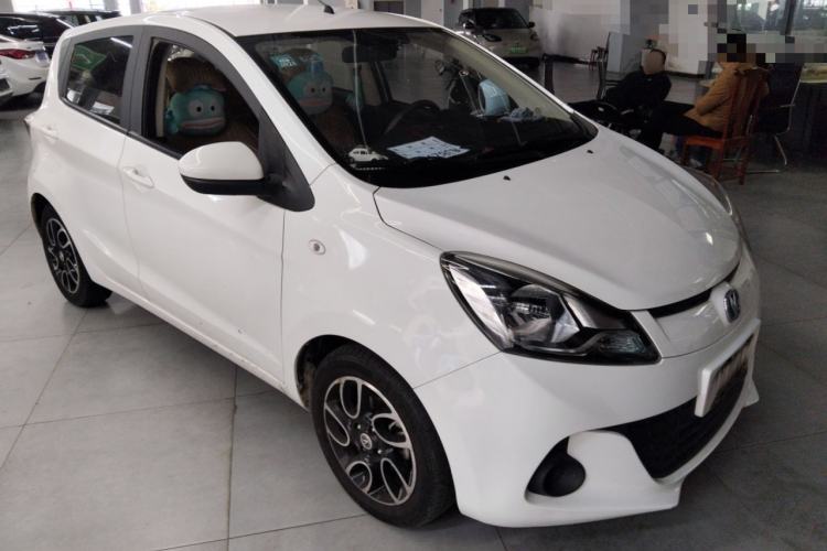 Used CHANGAN Benni 2015 1.4L IMT Luxury Model China V Standard Front Right 45 Deg
