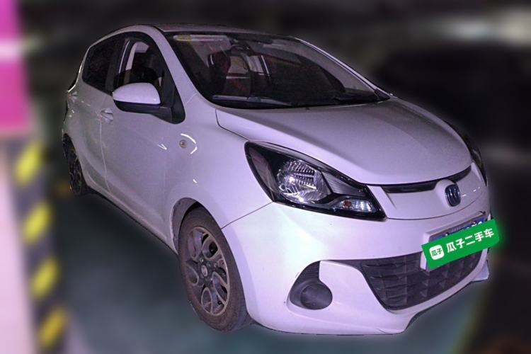 Used CHANGAN Benni 2015 1.4L IMT Luxury Version China IV Standard Front Right 45 Deg