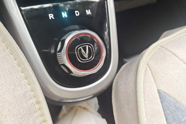 Used CHANGAN Benni 2015 1.4L IMT Luxury Model China IV Gear Lever