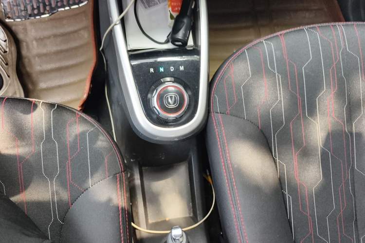 Used CHANGAN Benni 2015 1.4L IMT Prestige Model China V Standard Gear Lever
