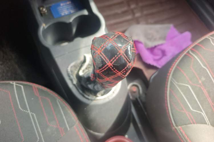 Used CHANGAN Benni 2015 1.4L Manual Luxury Model China V Standard Gear Lever