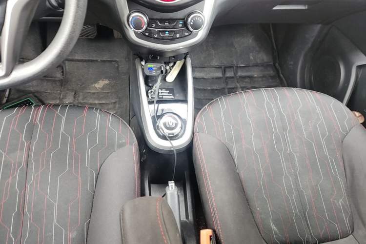 Used CHANGAN Benni 2015 1.4L IMT Prestige Model China V Standard Gear Lever