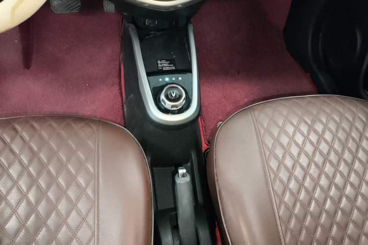 Used CHANGAN Benni 2015 1.4L IMT Prestige Model China V Standard Gear Lever