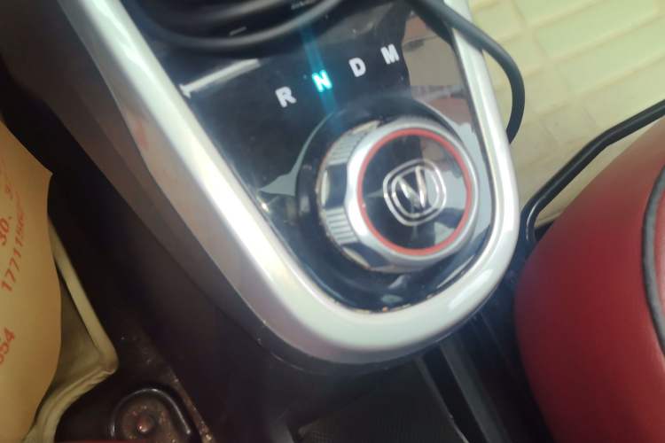 Used CHANGAN Benni 2015 1.4L IMT Sunroof Version China V Standard Gear Lever